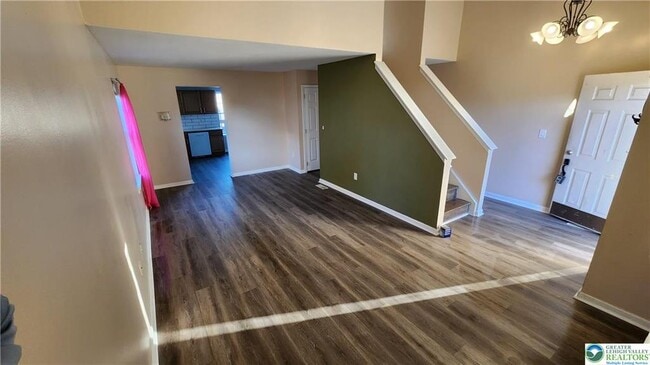 Building Photo - 2285 Juniper Dr