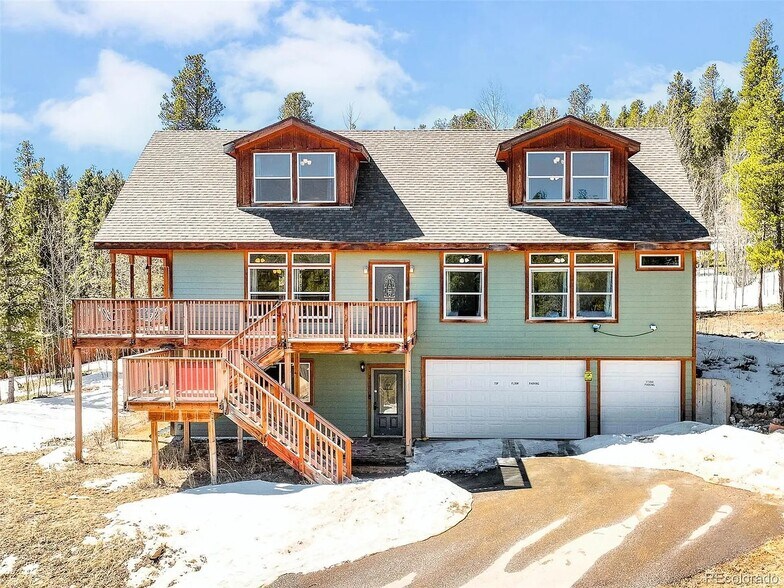 Building Photo - 237 Tschaikovsky Rd