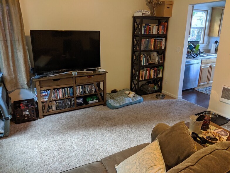 Building Photo - 9749 Sand Point Way NE