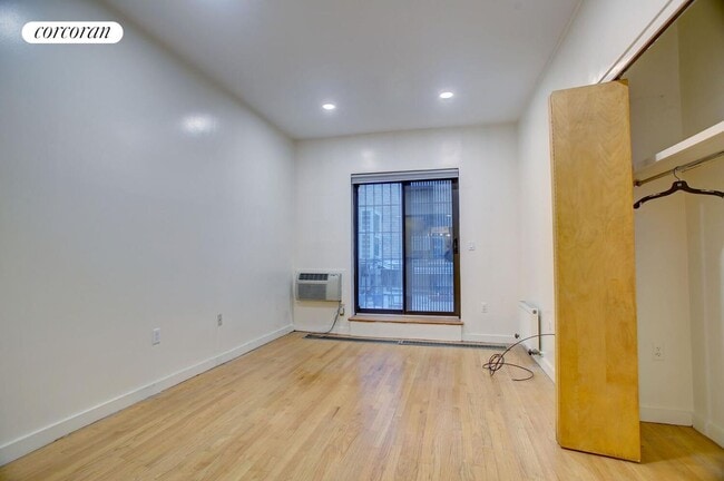 Building Photo - 423 Amsterdam Ave