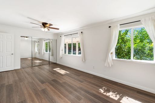 Building Photo - 23906 Hamlin St