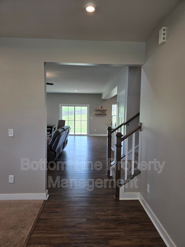 Building Photo - 2030 Sewall Ave SW