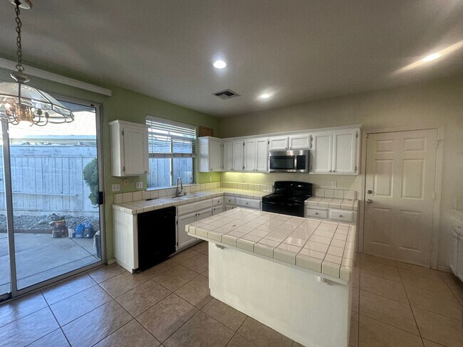 Building Photo - 1787 Hearthstone Ln