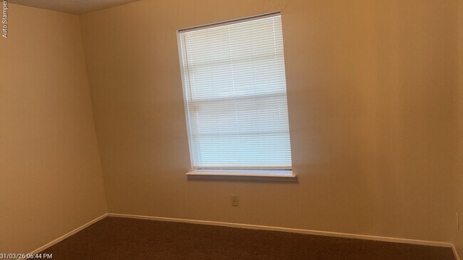 Building Photo - 6541 Wakefield Rd