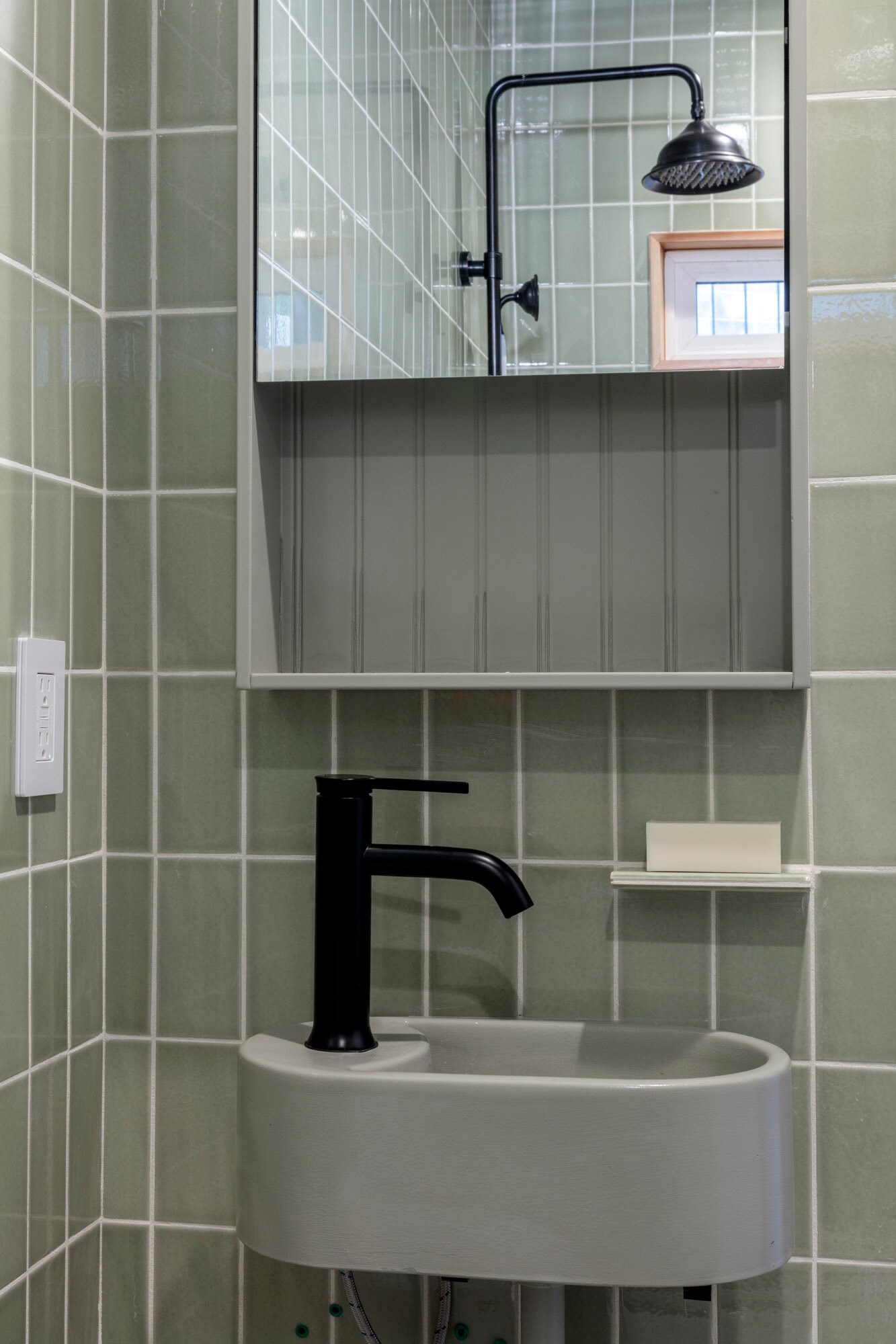 Building Photo - 3361 Hamilton Way