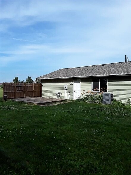 Building Photo - 2102 135th St