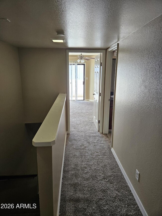 Building Photo - 935 N Granite Reef Rd