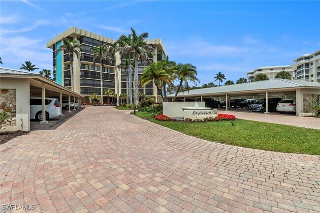 Building Photo - 3399 Gulf Shore Blvd N