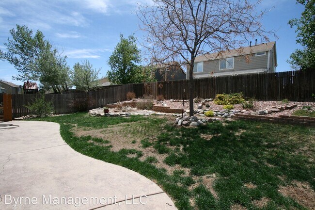 Building Photo - 3 br, 2.5 bath House - 7156 Bonnie Brae Lane
