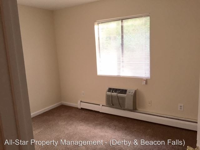 Building Photo - 40 Noe Pl