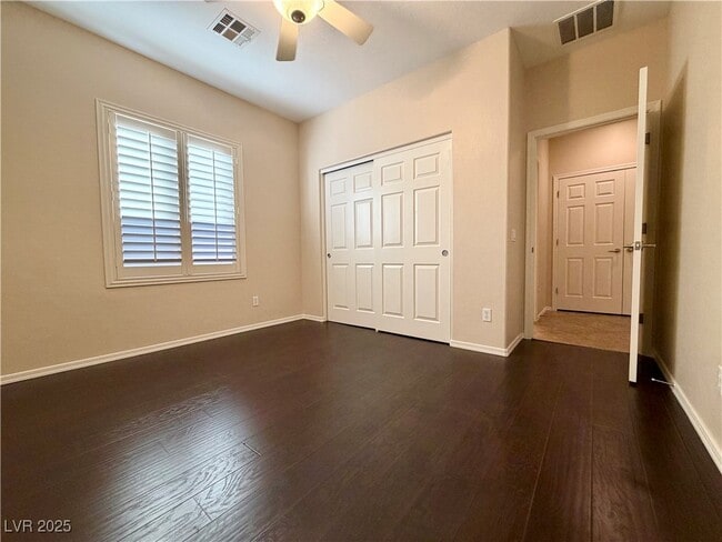 Building Photo - 6071 Saddle Horse Ave