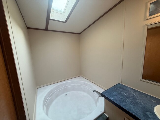 Building Photo - For Rent Deer Run