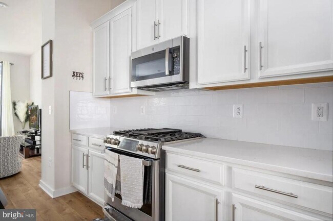 Building Photo - 1778 Hickory Wds Rd