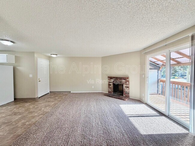 Building Photo - 12220 SW Longhorn Ln