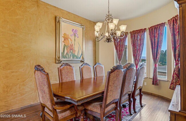 Building Photo - 810 Banna Ct