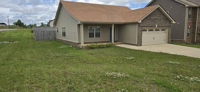 Building Photo - 1001 Whitney Dr
