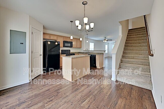 Building Photo - 100 Cobblestone Pl Dr