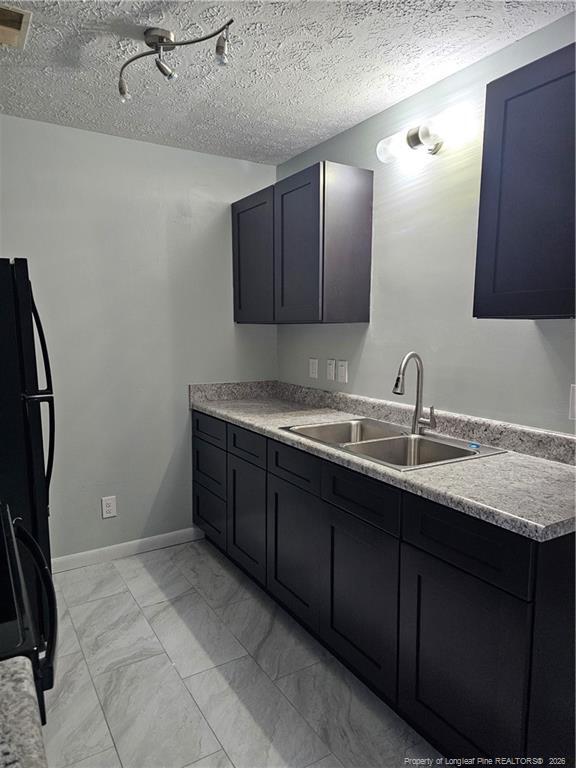 Building Photo - 797 Hedgelawn Way