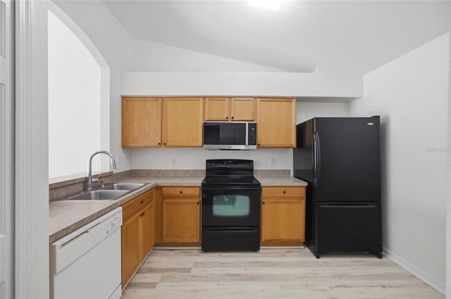 Building Photo - 13307 Ashbark Ct