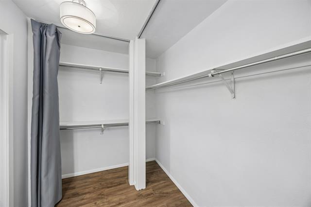 Building Photo - 2908 Clear Springs Dr