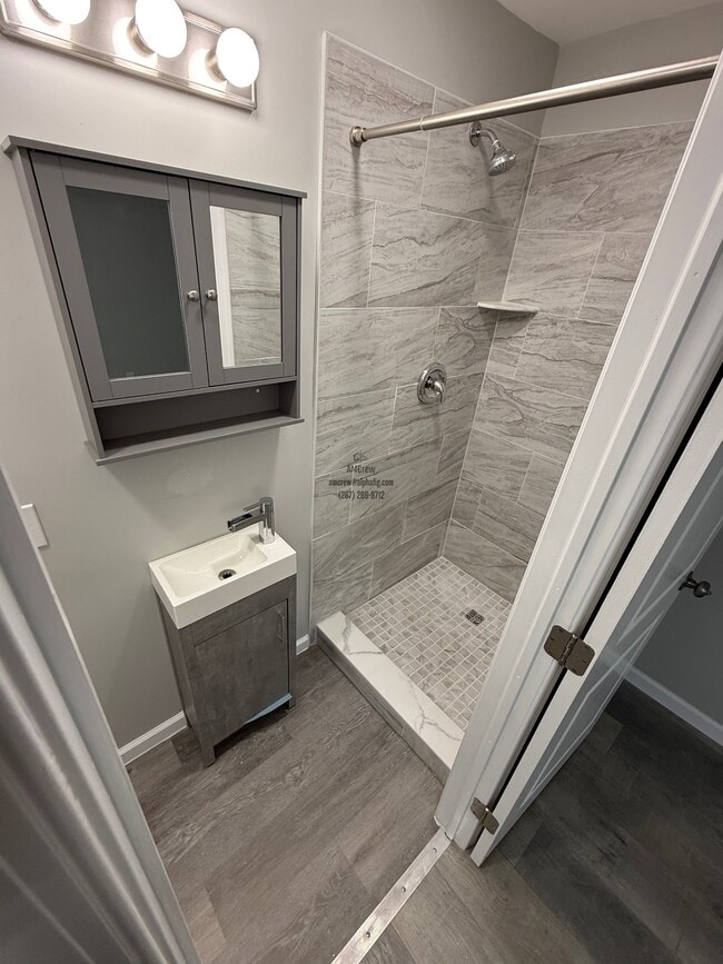 Building Photo - 1120 Passmore St