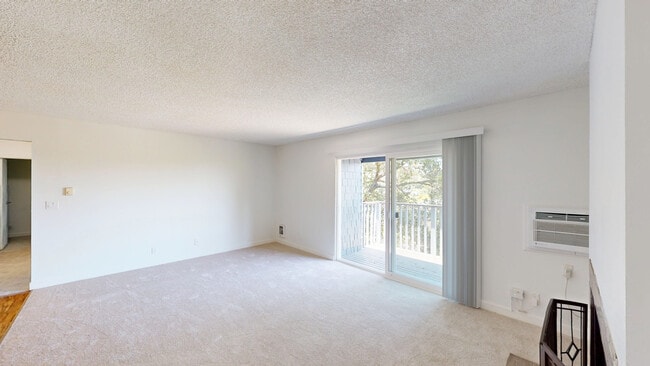 Building Photo - 445 Ignacio Blvd
