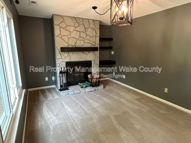 Building Photo - 2424 Tusket Ct