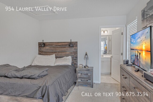 Building Photo - 954 Laurel Valley Dr