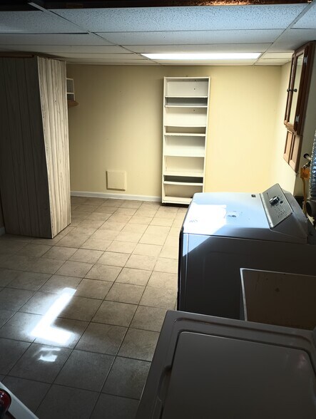 Building Photo - 6599 Addie Ln