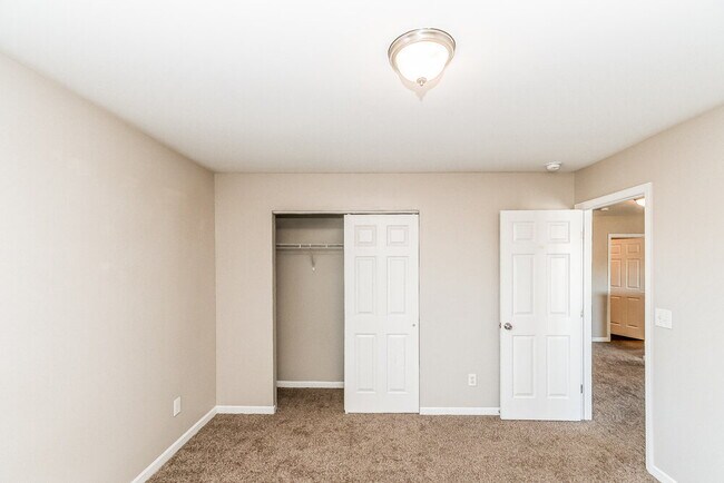 Building Photo - 3708 Hinton Grove Pl