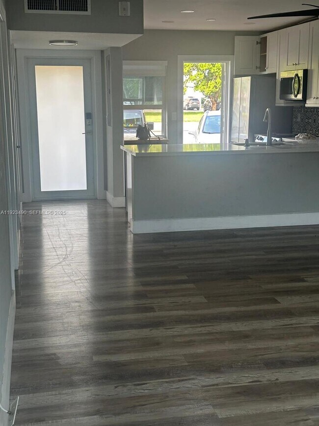 Building Photo - 1350 Atlantic Shores Blvd