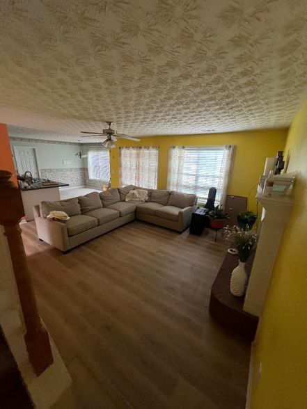 Building Photo - 165 Shiver Blvd