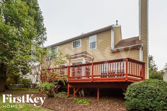 Building Photo - 6425 Skyline Dr