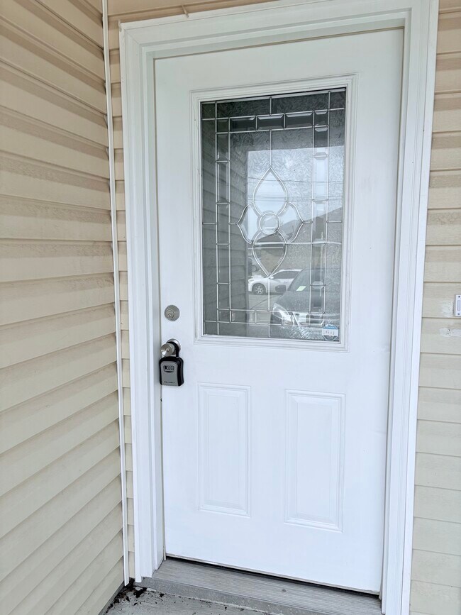 Building Photo - 1534 S Patout St