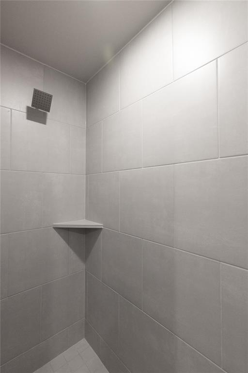 Building Photo - 1013 SE 30th St