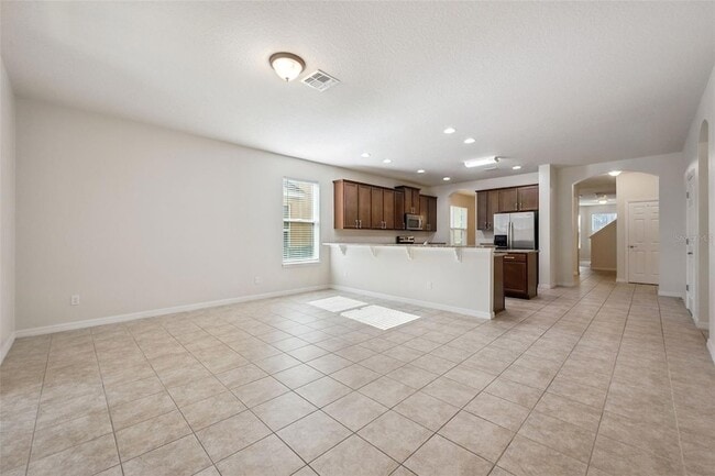 Building Photo - 1310 Oakcrest Ct