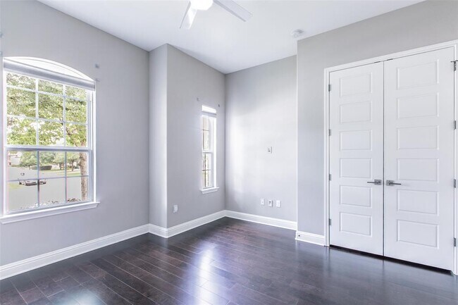 Building Photo - 5121 Cornflower Dr