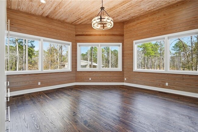 Building Photo - 5406 Old Jesup Rd