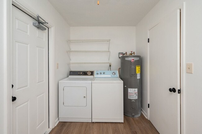 Building Photo - Central 4 bedroom in Niceville!