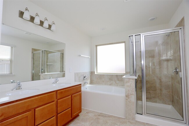 Building Photo - 2507 Winding Hawthorn Ct.