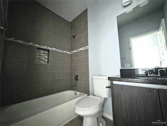 Building Photo - 1514 Quitaca Dr