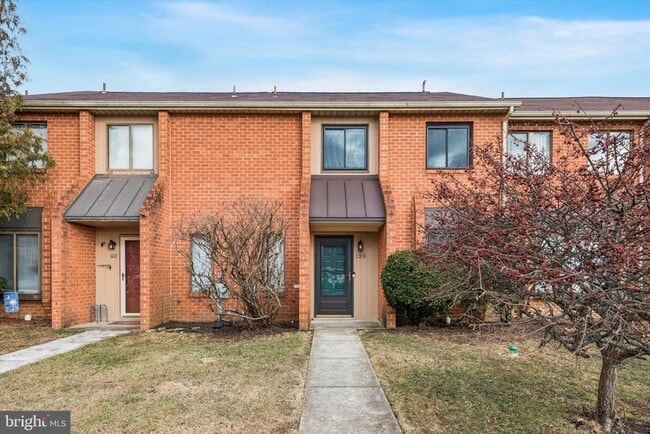 Building Photo - 120 Caernarvon Ct