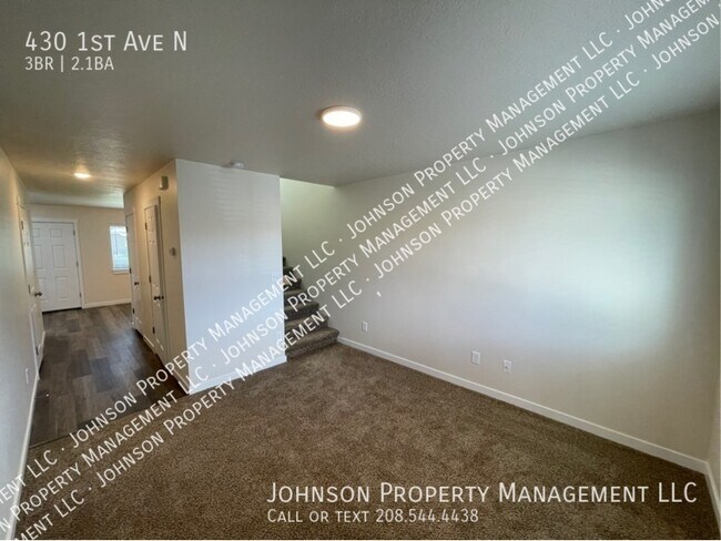 Building Photo - 430 1st Ave N