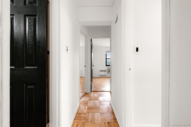 Building Photo - 94-30 60th Ave