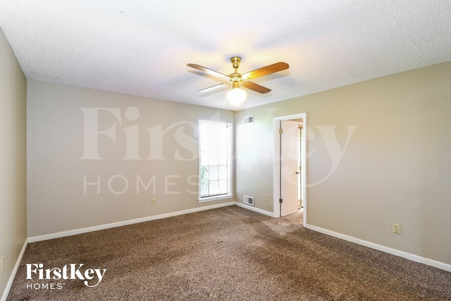 Building Photo - 3828 Innsbrook Dr