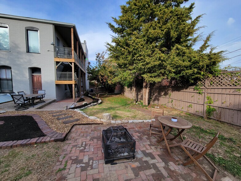 Building Photo - 1808 Lafayette Ave