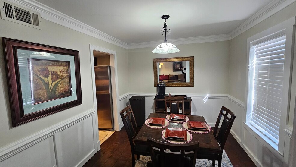 Building Photo - 4017 Cottage Hill Rd