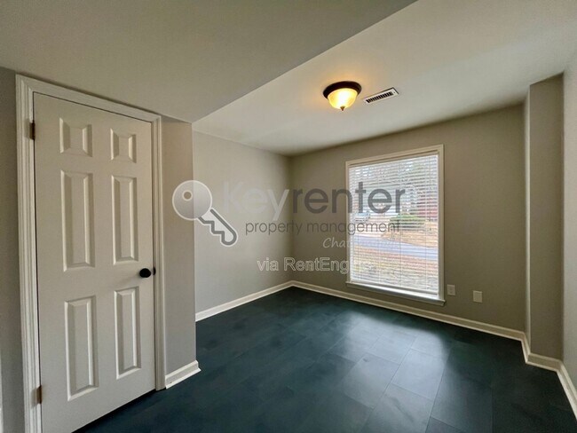 Building Photo - 4704 Privateer Rd