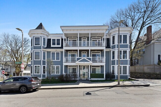 Building Photo - 176 Humboldt Ave