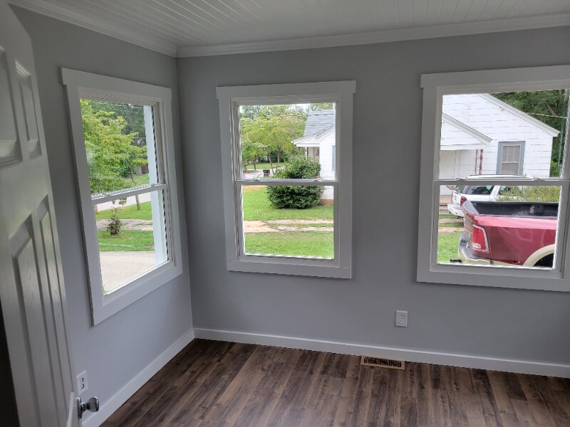 Building Photo - 812 Pauline St